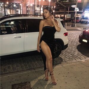 PrettyLittleThing Black Slit Velvet Midi Skirt